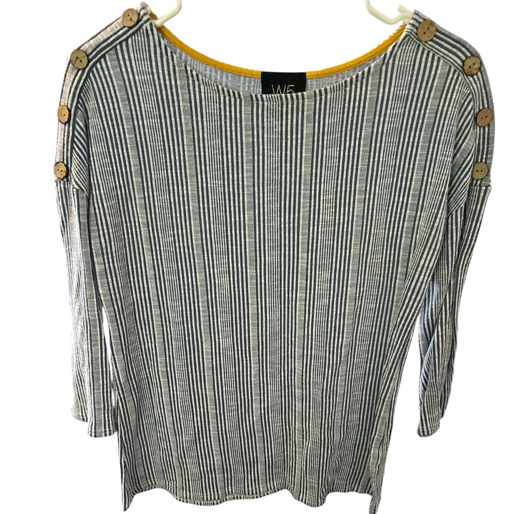 Striped Button-Detail Top PTP 19 L 23